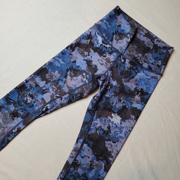 Lululemon Women Size 4 Wunder Under High-Rise 7/8 Tight 25" Screen Camo Multi - Picture 1 of 7